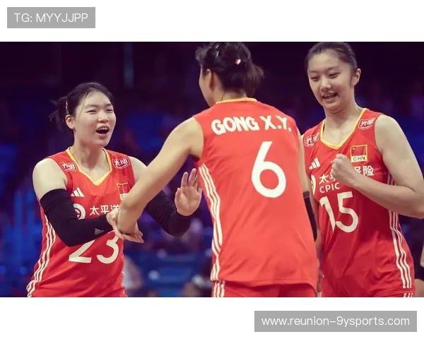 中国女排顽强逆转胜对手夺得世界杯关键比赛胜利