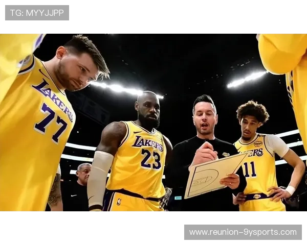 湖人关键胜利掀翻季后赛格局詹姆斯状态回暖引关注